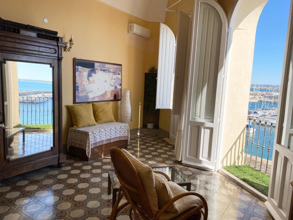 Palazzo Barba Bed & Breakfast Gallipoli Dış mekan fotoğraf